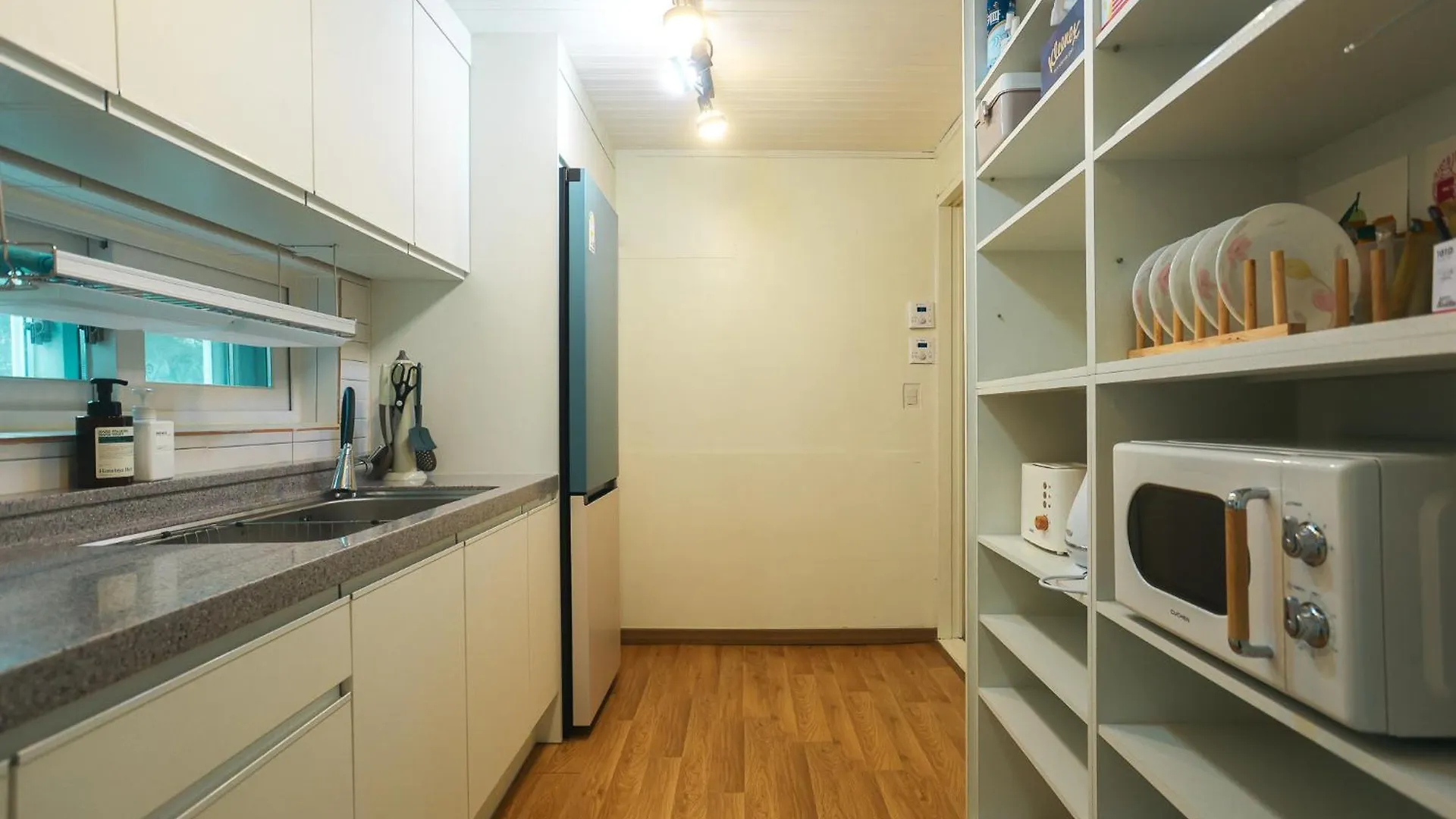 Travel And Live In A Sunny House Up To 10 Hongdae Apartment Seoul 0*,