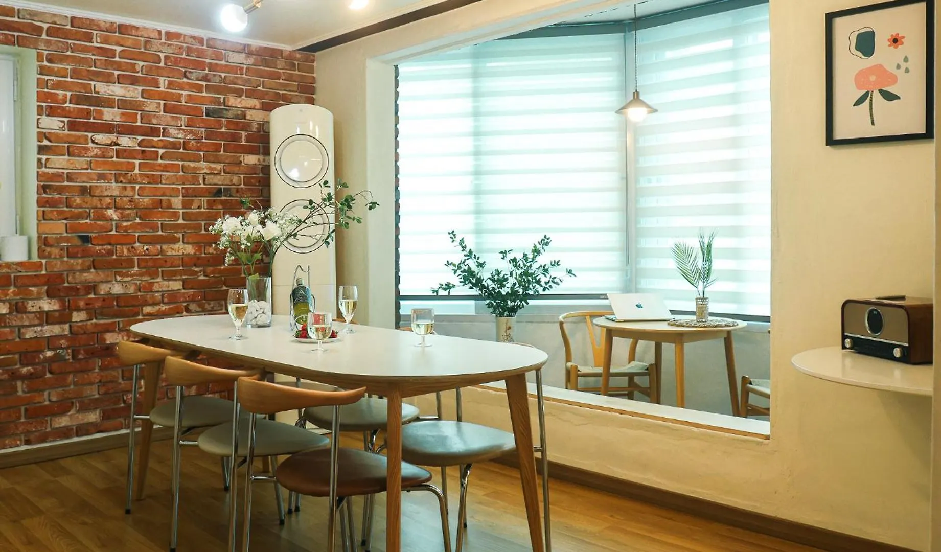 Travel And Live In A Sunny House Up To 10 Hongdae Daire Seul 0*,