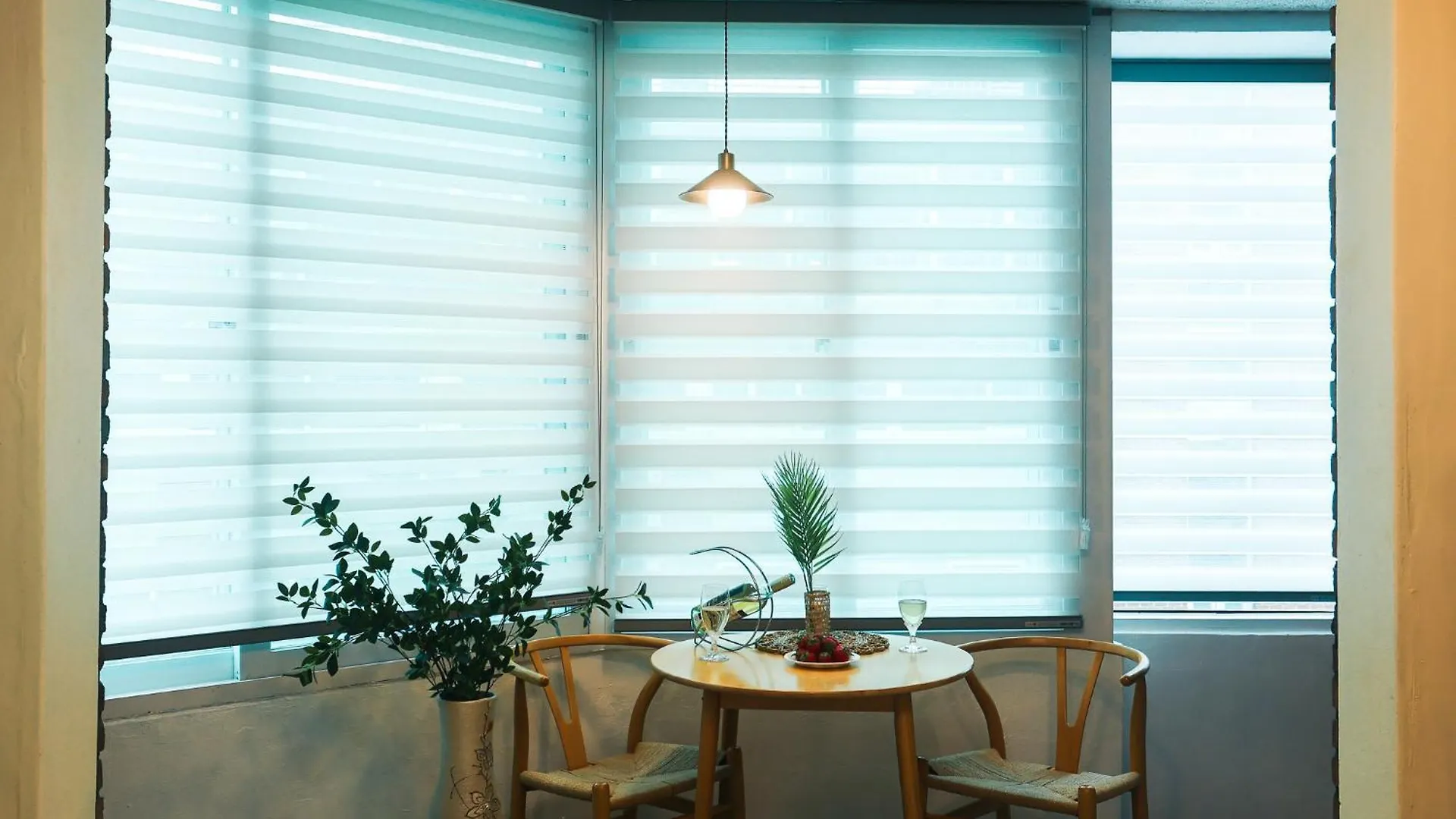 Travel And Live In A Sunny House Up To 10 Hongdae Daire Seul