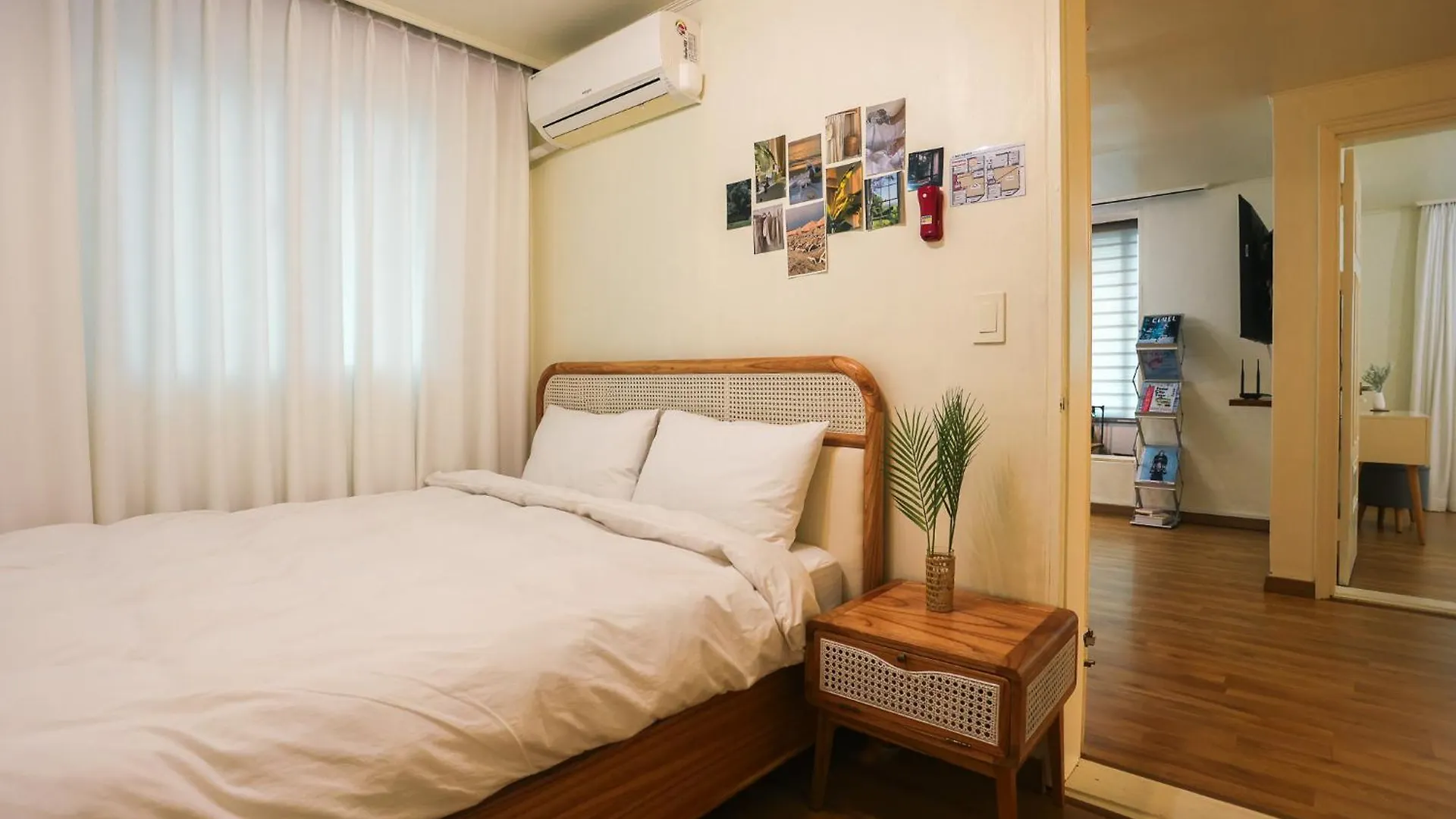 Travel And Live In A Sunny House Up To 10 Hongdae Apartamento Seul